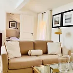 Charmante Im Historischen Zentrum By Interhome דירה
