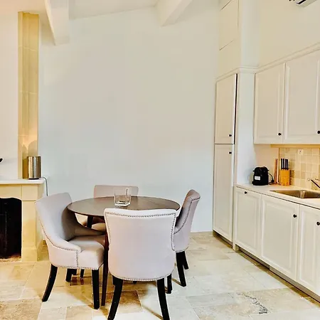 Charmante Im Historischen Zentrum By Interhome * סן טרופז