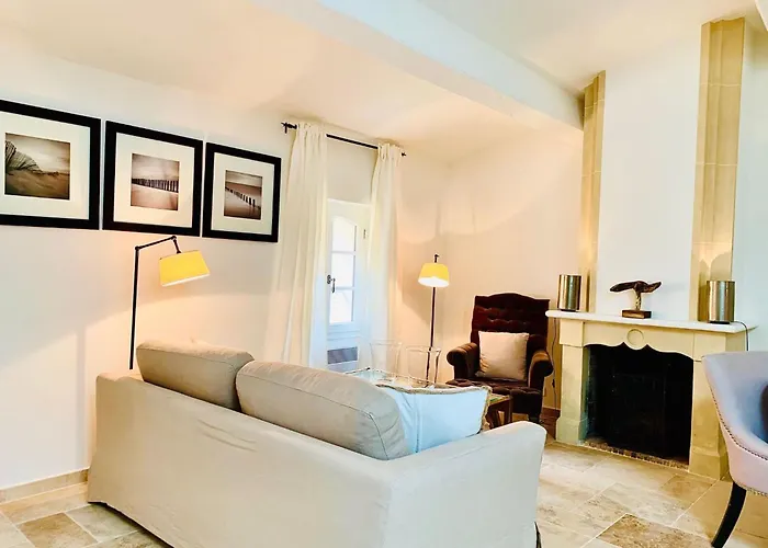 Apartment Charmante Im Historischen Zentrum By Interhome