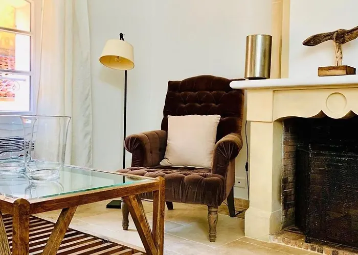 Charmante Im Historischen Zentrum By Interhome