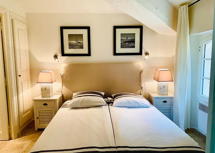 Apartment Charmante Im Historischen Zentrum By Interhome Saint-Tropez