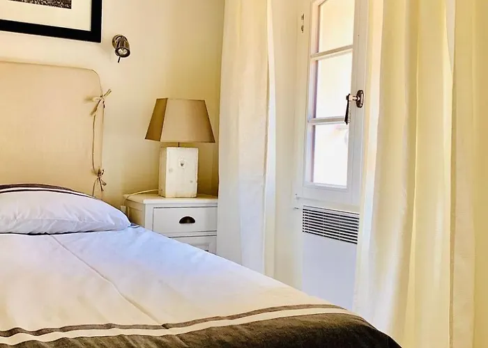 Charmante Im Historischen Zentrum By Interhome Apartment