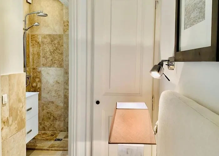 Apartment Charmante Im Historischen Zentrum By Interhome Saint-Tropez