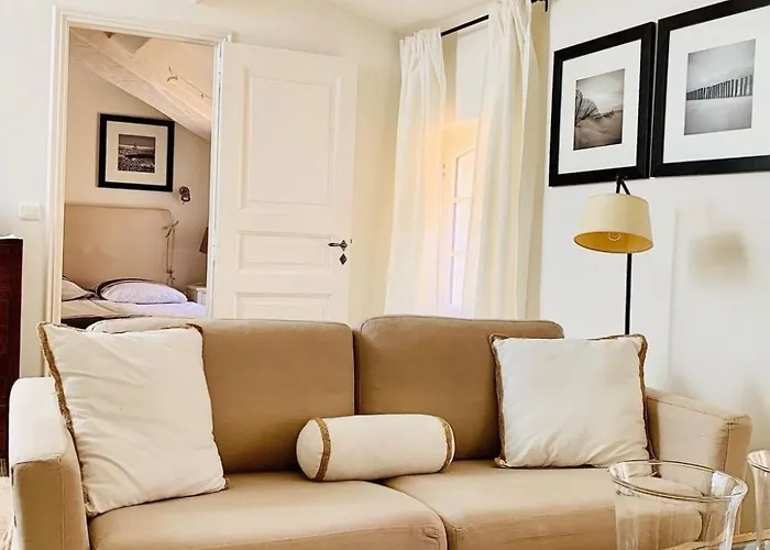 Charmante Im Historischen Zentrum By Interhome Apartment